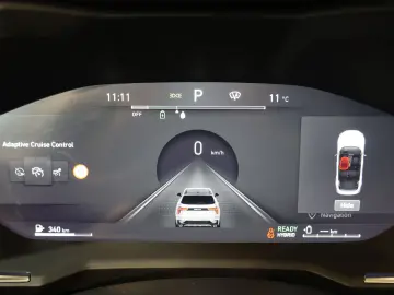 LYNC AND CO 01 1.5 T HEV ACC 360  LED INFINITY CARPLAY PANO