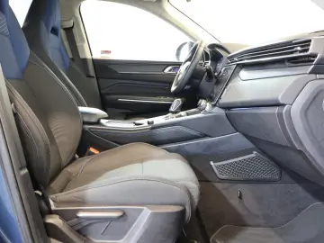 LYNC AND CO 01 1.5 T HEV ACC 360  LED INFINITY CARPLAY PANO