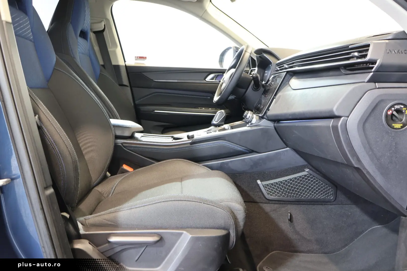 LYNC AND CO 01 1.5 T HEV ACC 360  LED INFINITY CARPLAY PANO