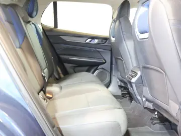 LYNC AND CO 01 1.5 T HEV ACC 360  LED INFINITY CARPLAY PANO