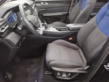 LYNC AND CO 01 1.5 T-GDI HEV Navi LED Pano Sound ACC