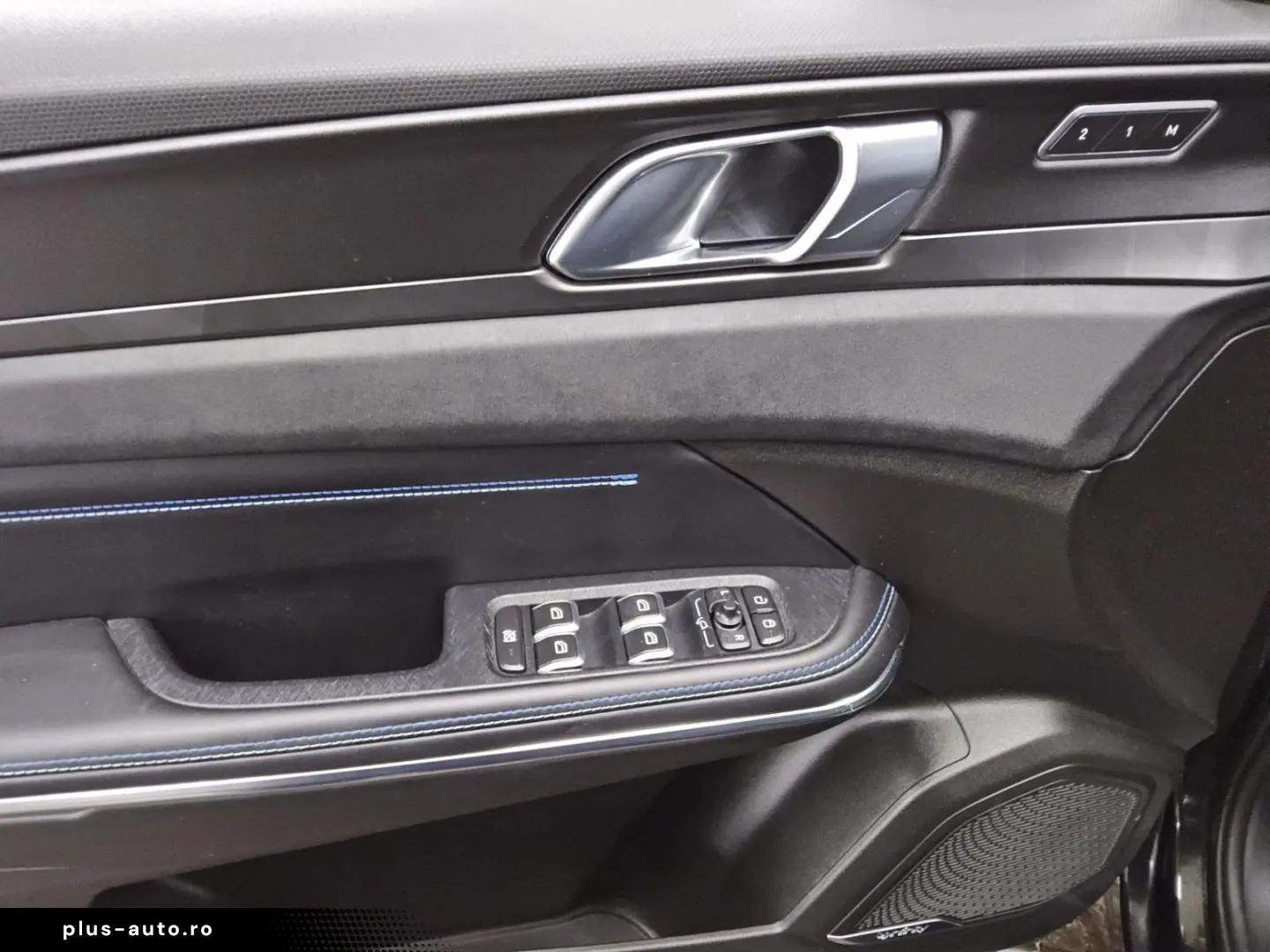 LYNC AND CO 01 1.5 T-GDI HEV Navi LED Pano Sound ACC