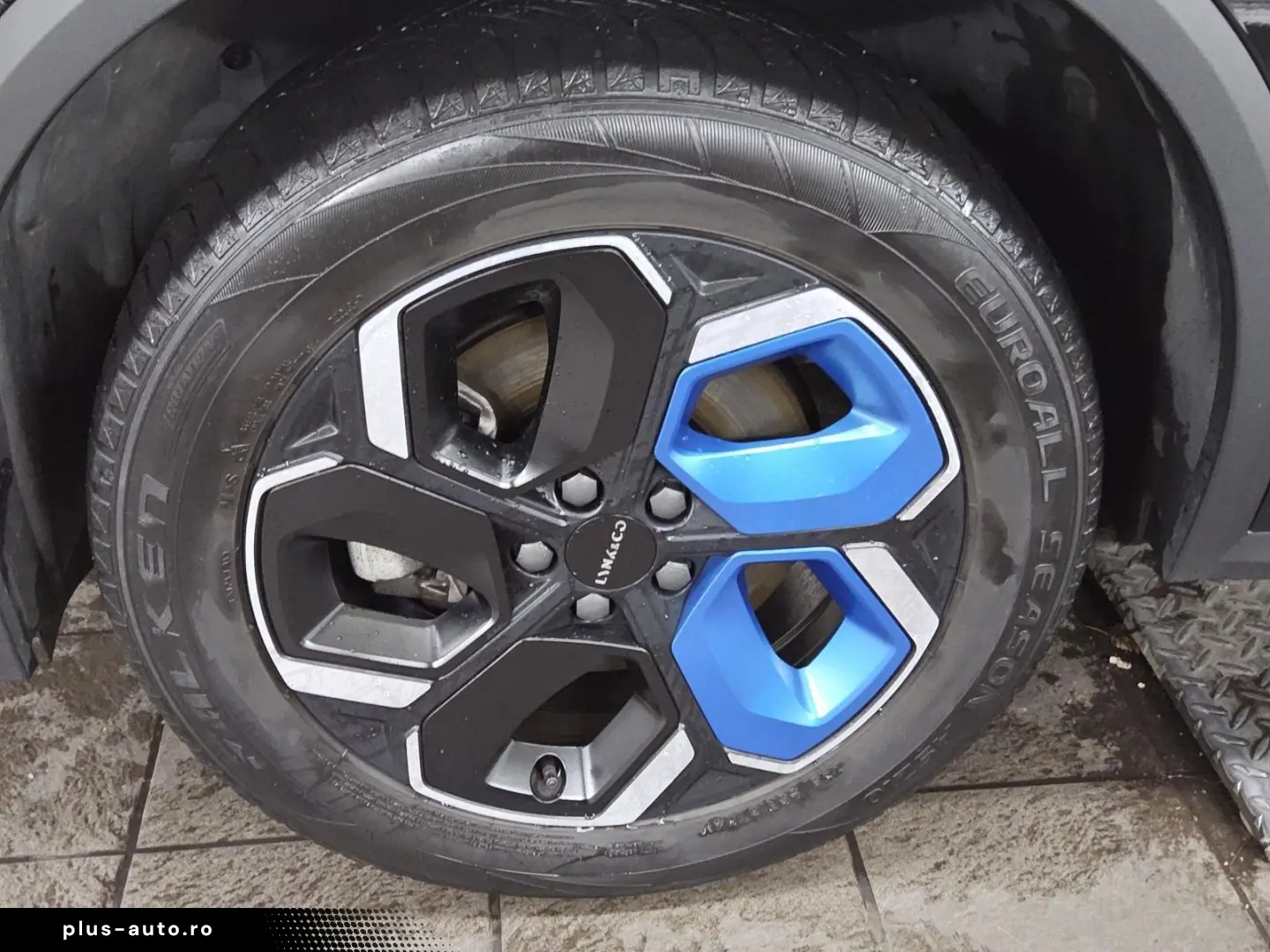 LYNC AND CO 01 1.5 T-GDI HEV Navi LED Pano Sound ACC