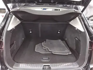 LYNC AND CO 01 1.5 T-GDI HEV Navi LED Pano Sound ACC