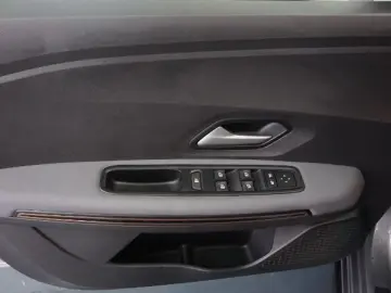 DACIA JOGGER 1.6 Hybrid 140HP EXTREME 7 locuri