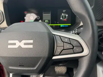 DACIA DUSTER 1.8 HEV 155 Journey