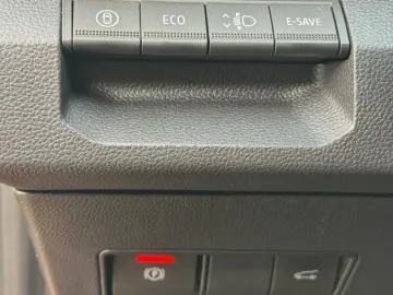 DACIA DUSTER 1.8 HEV 155 Journey