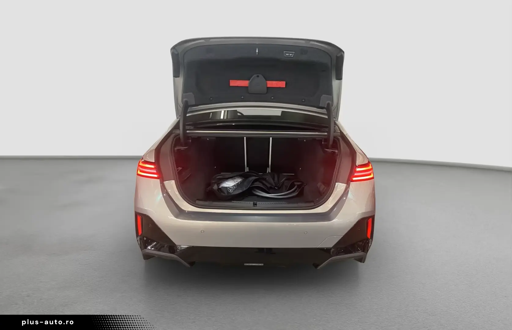 BMW 550 e xDrive Limousine    M-Sport ACC