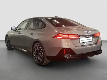 BMW 550 e xDrive Limousine    M-Sport ACC