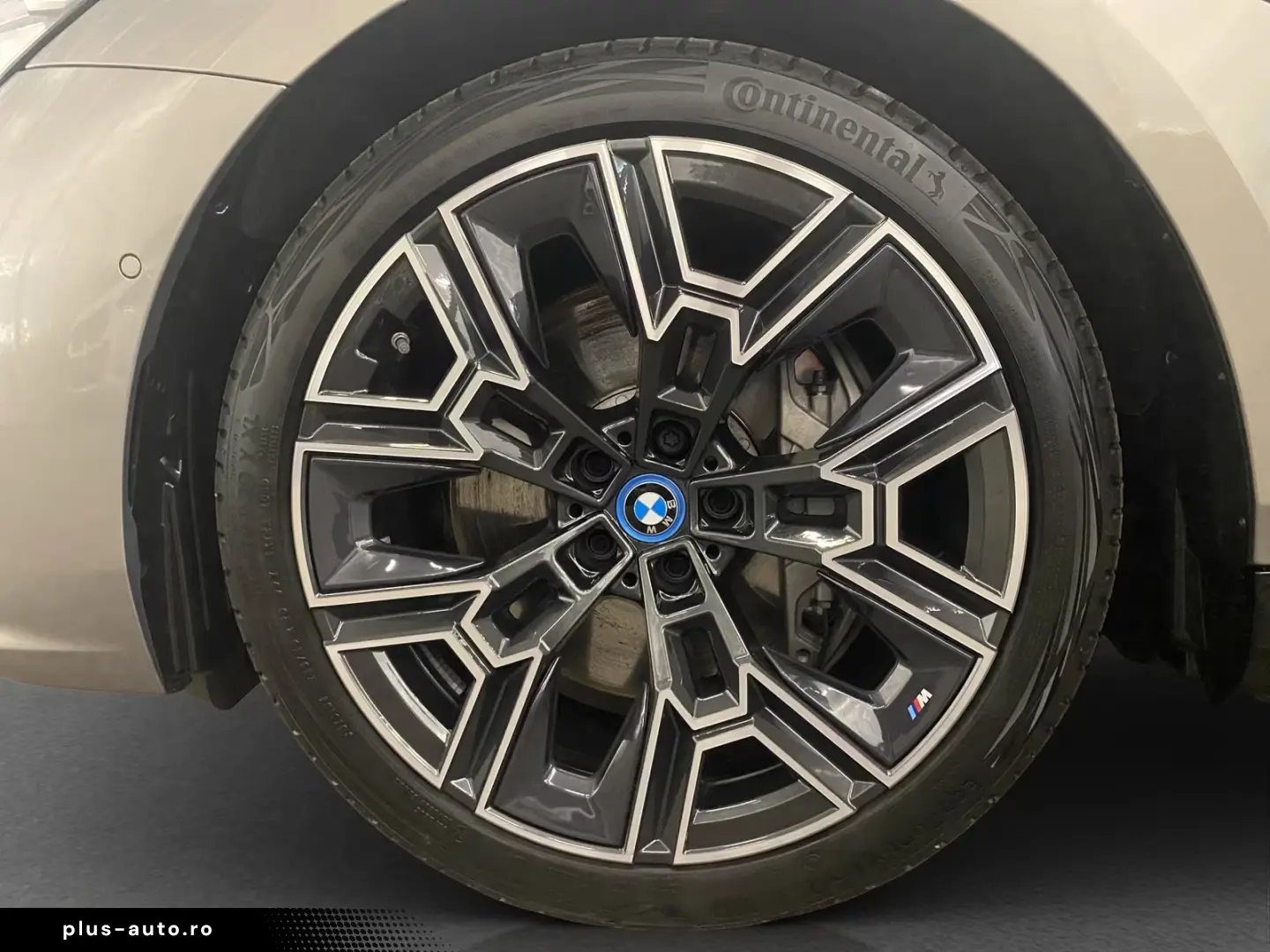 BMW 550 e xDrive Limousine    M-Sport ACC