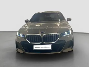 BMW 550 e xDrive Limousine    M-Sport ACC