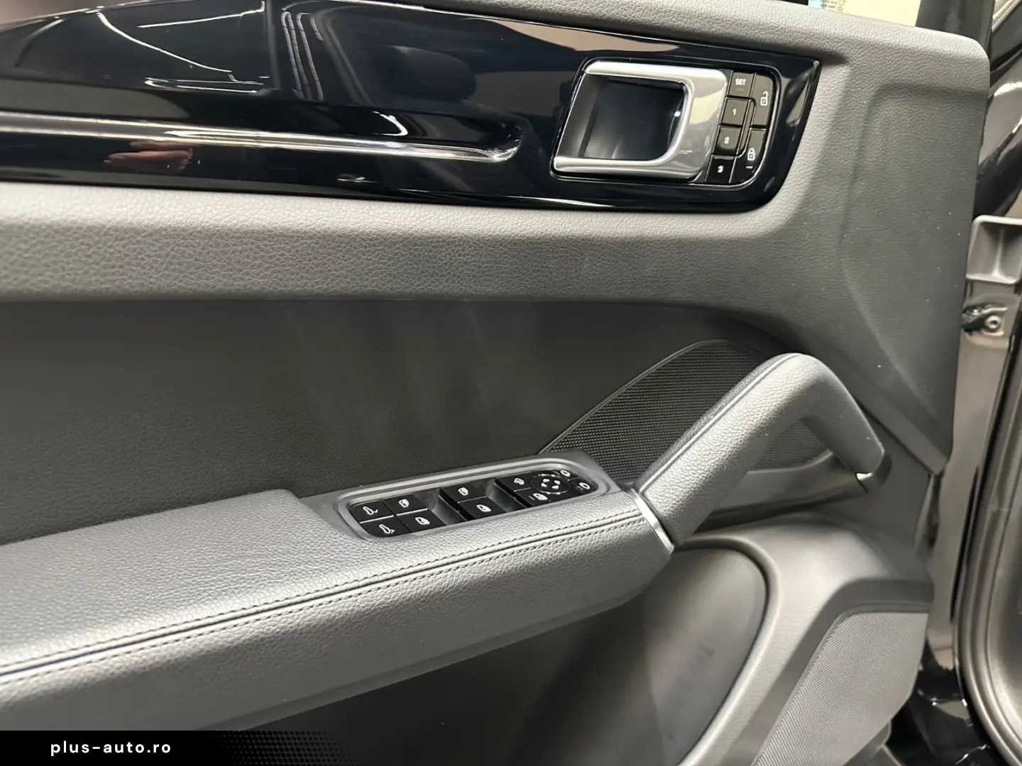 Porsche Cayenne HAND PANORAMADACH