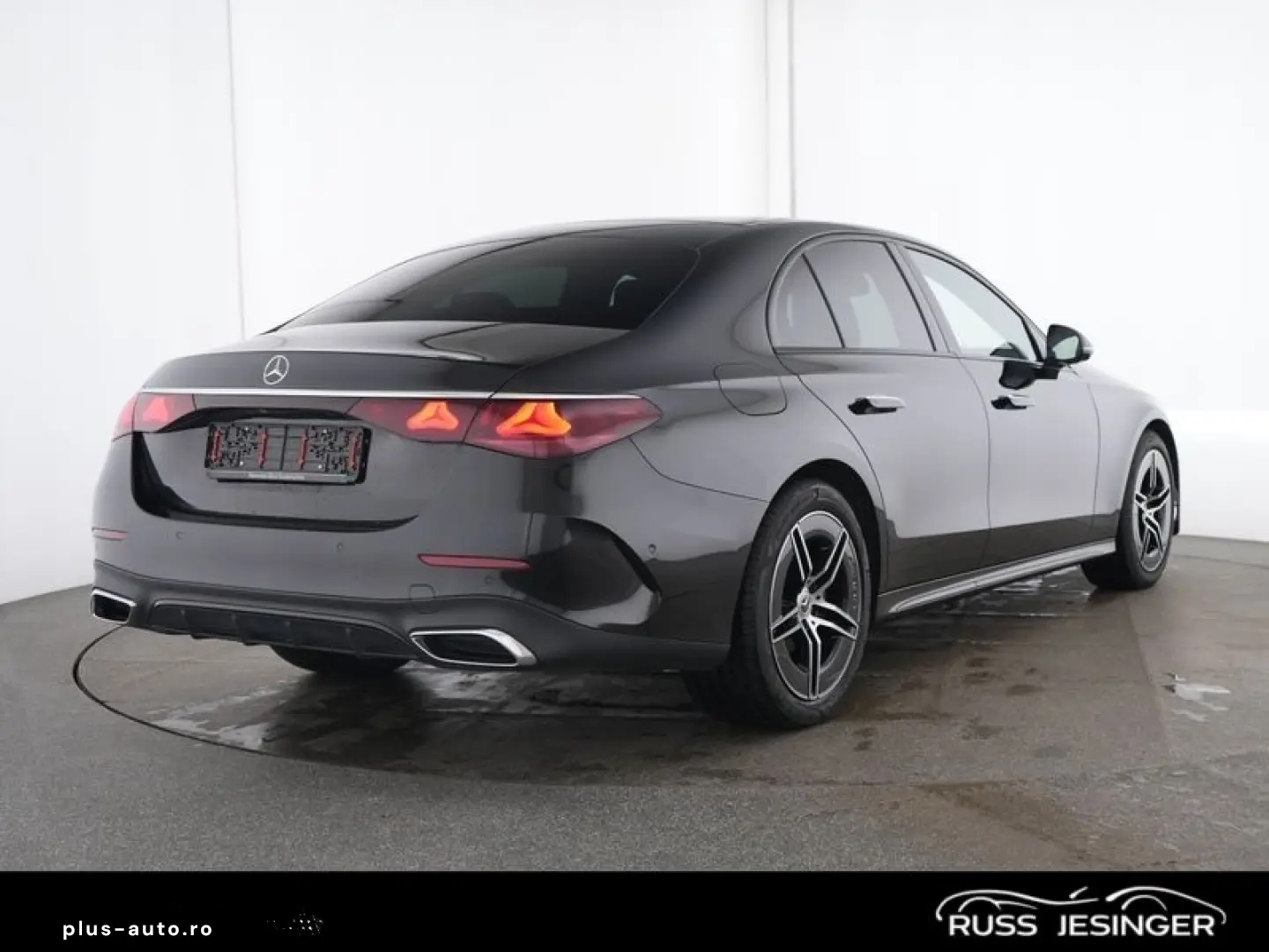 MERCEDES-BENZ E 220 d 4M AHK Distronic 2xKlima 360 AUT Kam.