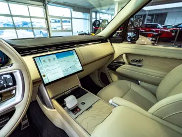 LAND ROVER Range Rover P615 LWB SV Signature Suite TV White