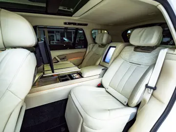 LAND ROVER Range Rover P615 LWB SV Signature Suite TV White
