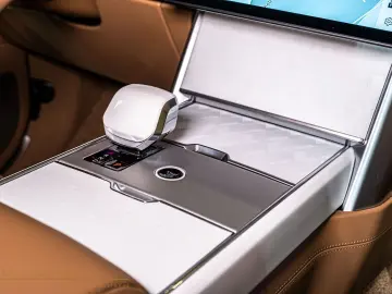 LAND ROVER Range Rover SV LWB P615   5 SEATS   MY2025