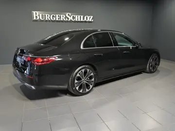 MERCEDES-BENZ E 220 d 4M AVANTGARDE DIGITAL LIGHT 36&hellip;