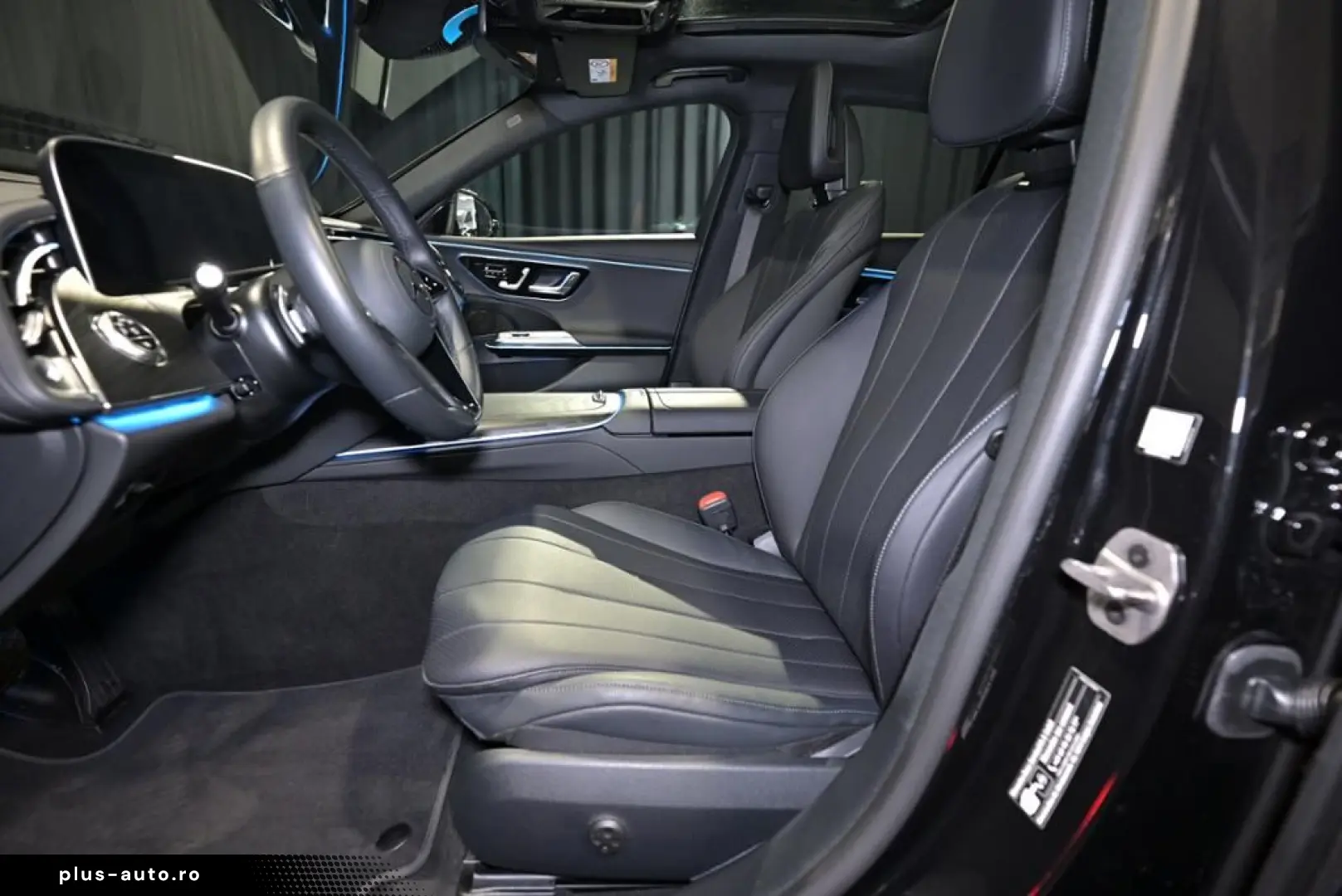 MERCEDES-BENZ E 220 d 4M AVANTGARDE DIGITAL LIGHT 36&hellip;