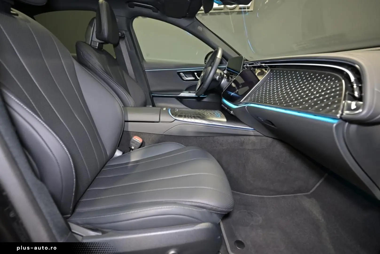 MERCEDES-BENZ E 220 d 4M AVANTGARDE DIGITAL LIGHT 36&hellip;