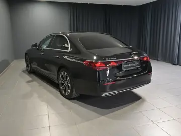 MERCEDES-BENZ E 220 d 4M AVANTGARDE DIGITAL LIGHT 36&hellip;