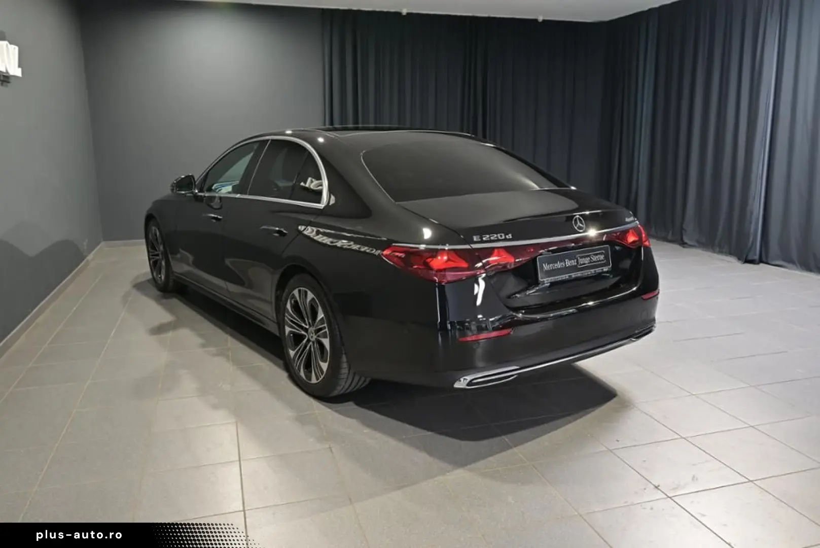 MERCEDES-BENZ E 220 d 4M AVANTGARDE DIGITAL LIGHT 36&hellip;