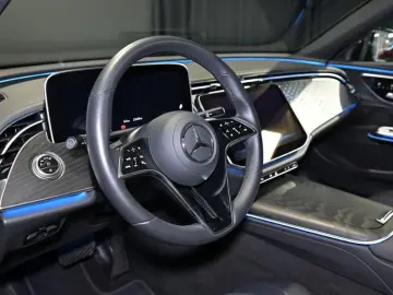 MERCEDES-BENZ E 220 d 4M AVANTGARDE DIGITAL LIGHT 36&hellip;