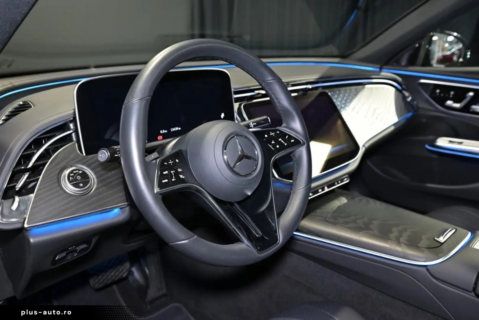 MERCEDES-BENZ E 220 d 4M AVANTGARDE DIGITAL LIGHT 36&hellip;