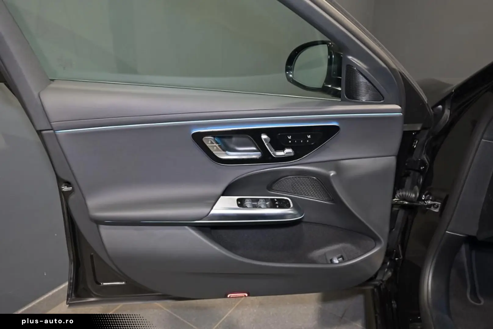 MERCEDES-BENZ E 220 d 4M AVANTGARDE DIGITAL LIGHT 36&hellip;