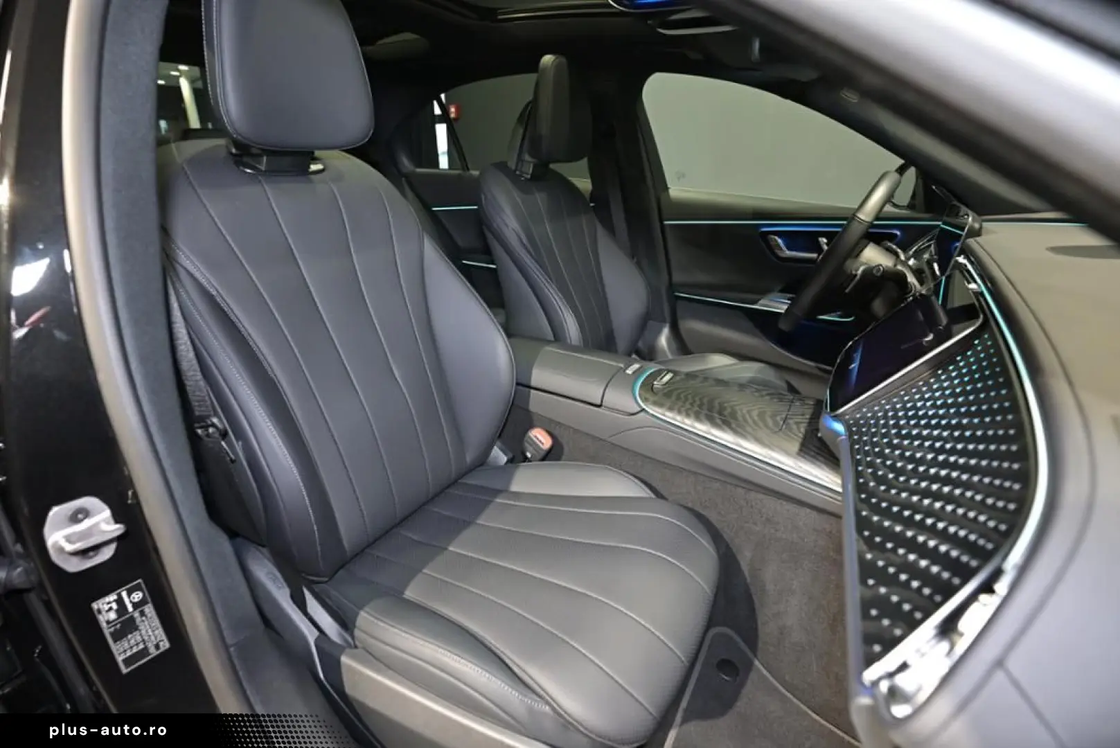 MERCEDES-BENZ E 220 d 4M AVANTGARDE DIGITAL LIGHT 36&hellip;