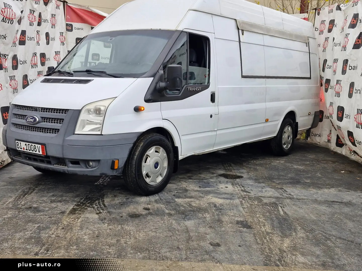 Ford Transit   Diesel – 2013