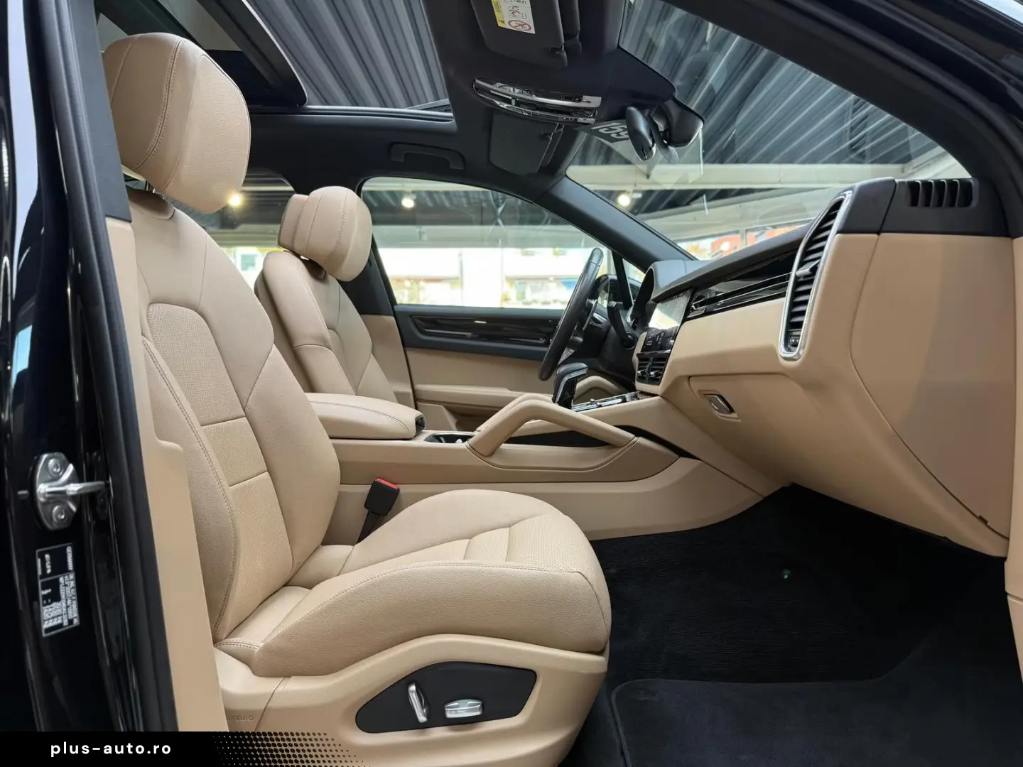 Porsche Cayenne E-Hybrid Panorama Head-Up