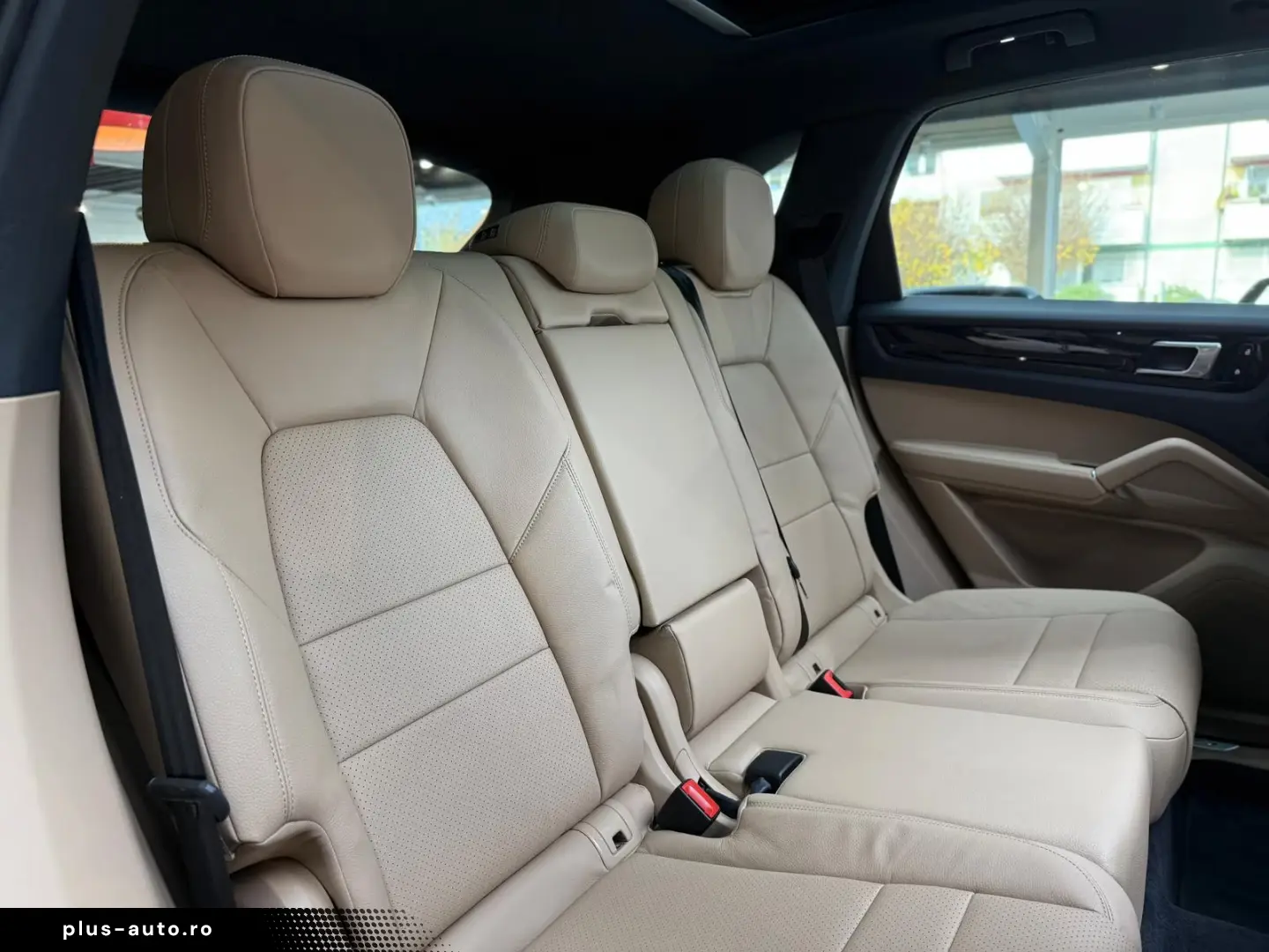 Porsche Cayenne E-Hybrid Panorama Head-Up