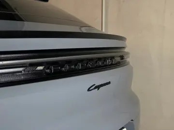 Porsche Cayenne E-Hybrid Coupe   InnoDrive   AHK