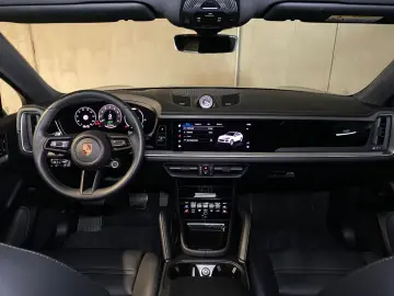 Porsche Cayenne E-Hybrid Coupe   InnoDrive   AHK