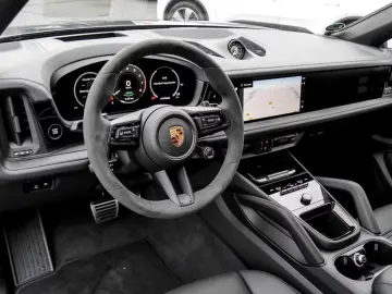 Porsche Cayenne E-Hybrid Coupe Black Edition