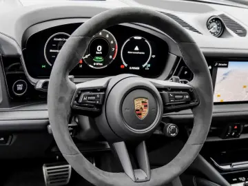 Porsche Cayenne E-Hybrid Coupe Black Edition