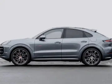 Porsche Cayenne E-Hybrid Coupe Black Edition