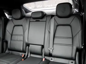 Porsche Cayenne E-Hybrid Coupe Black Edition