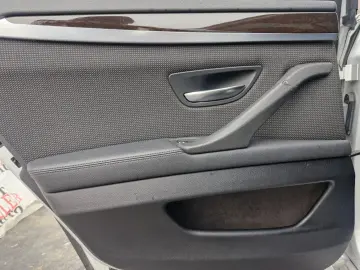 BMW 520D -2.0 Diesel – Automata – 184 hp – 330.176 km