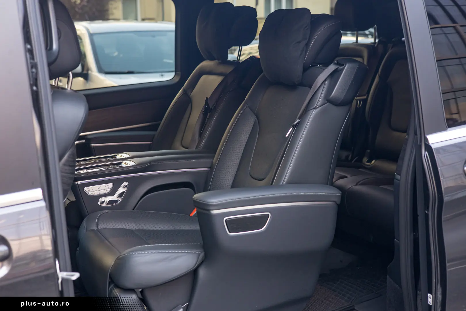 Mercedes Benz V300d 4 Matic VIP Seats