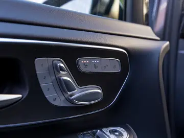 Mercedes Benz V300d 4 Matic VIP Seats