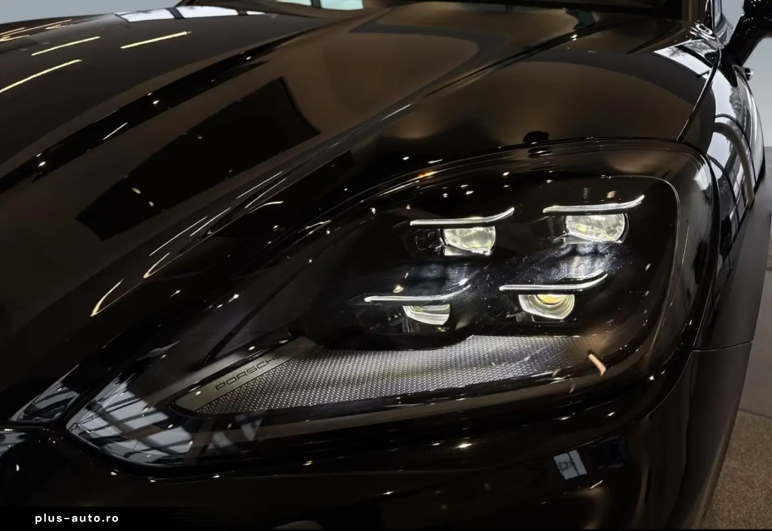 Porsche Cayenne E-Hybrid Coupe Black Edition