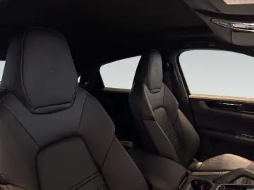 Porsche Cayenne E-Hybrid Coupe Black Edition