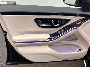 MERCEDES-BENZ S 580 4M AMG Exklusiv-Paket Drive-Pilot Fond