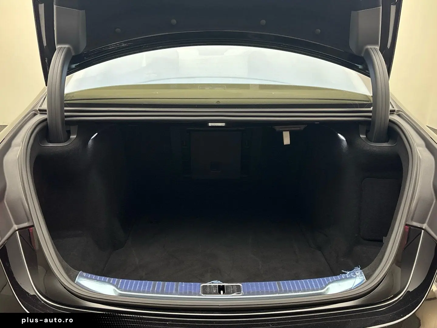 MERCEDES-BENZ S 580 4M AMG Exklusiv-Paket Drive-Pilot Fond