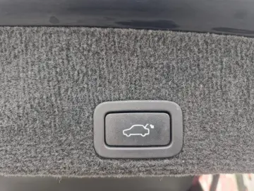 Volvo XC60 – 2.0 Diesel – Manual – 163 hp – 273.919km