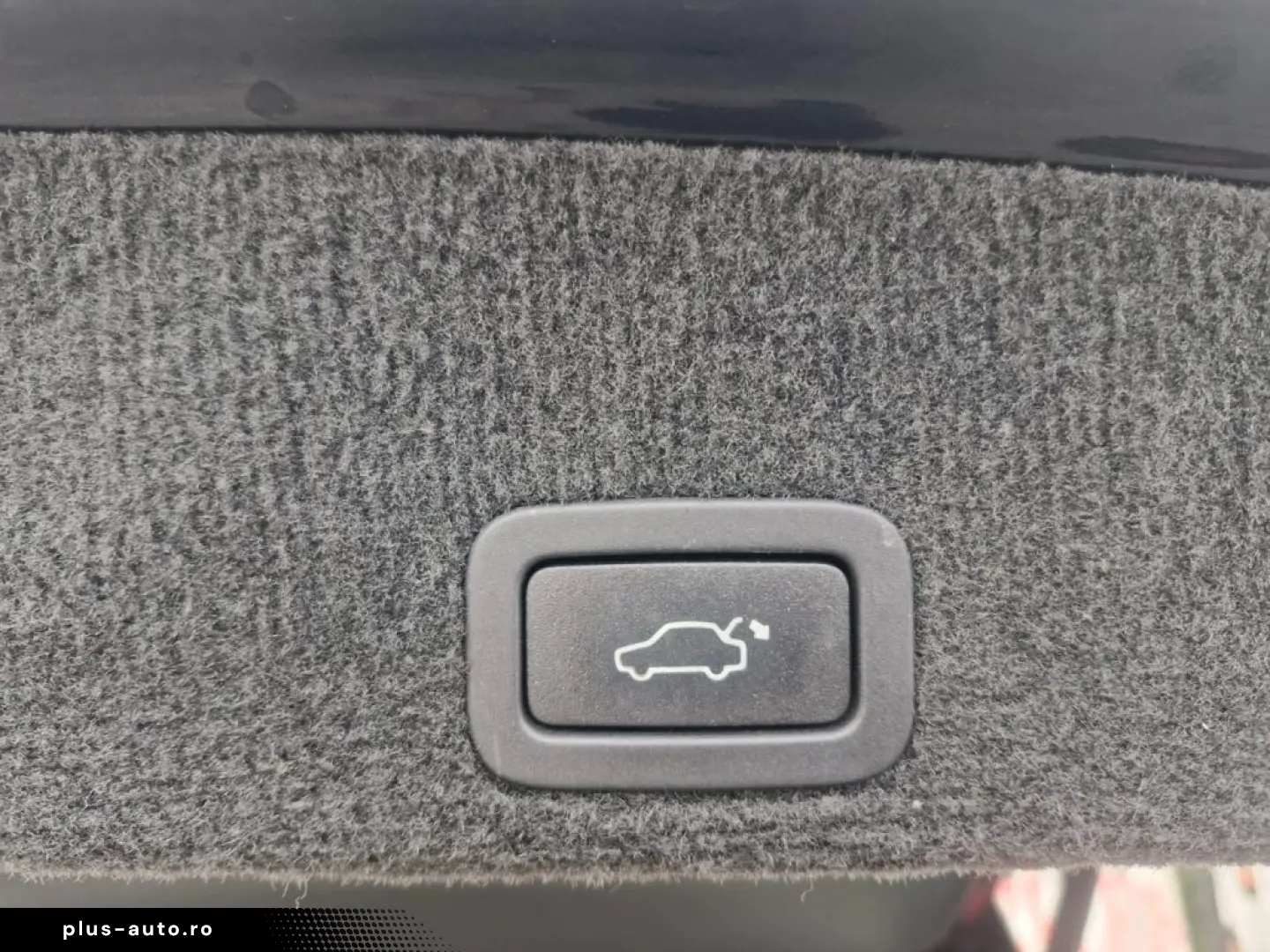 Volvo XC60 – 2.0 Diesel – Manual – 163 hp – 273.919km