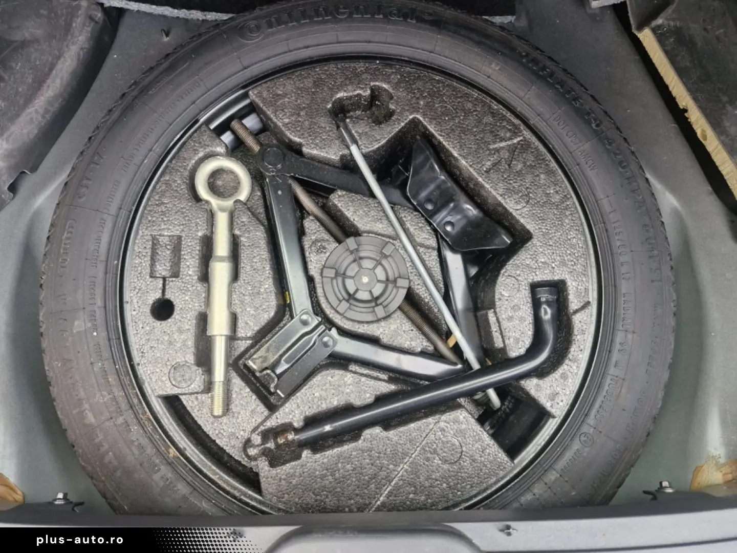 Volvo XC60 – 2.0 Diesel – Manual – 163 hp – 273.919km