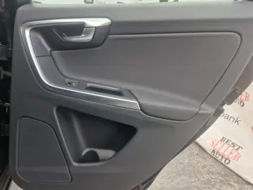 Volvo XC60 – 2.0 Diesel – Manual – 163 hp – 273.919km