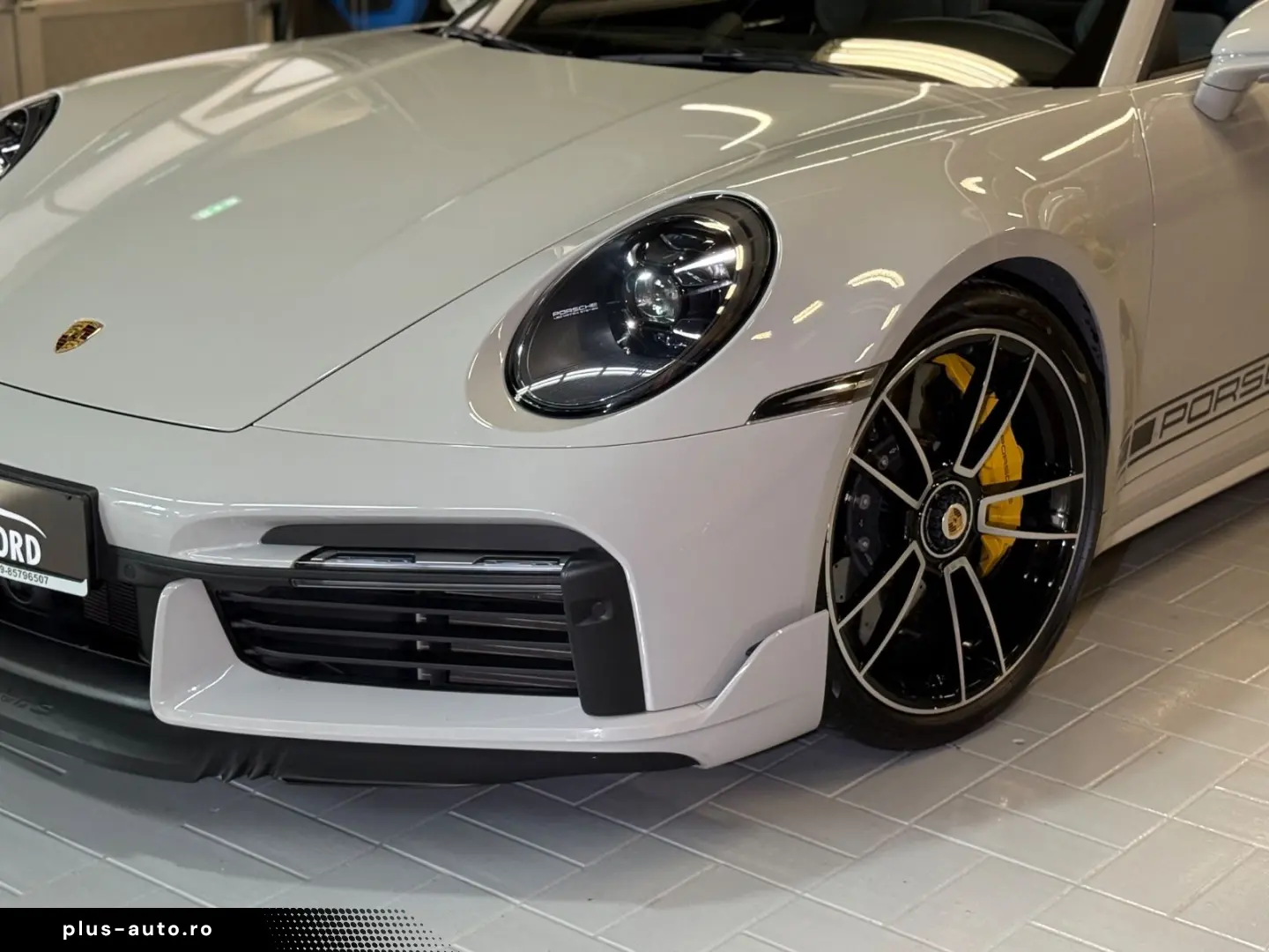 PORSCHE 911 Turbo S Cabriolet~AERO-KIT~BURMESTER~360 ~